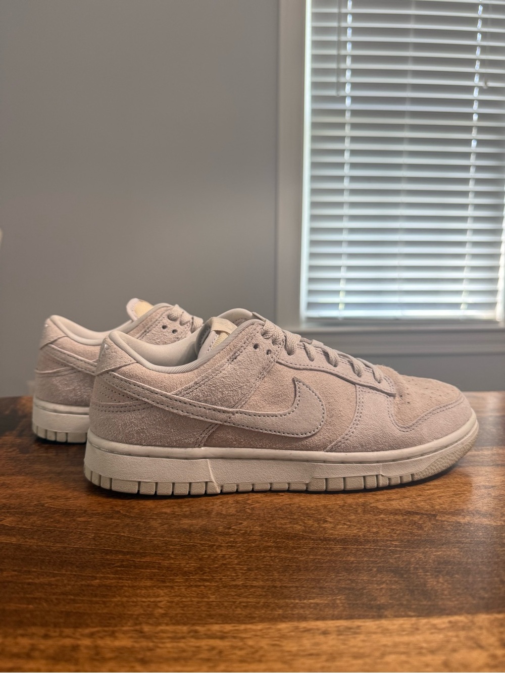 Nike Men’s Dunk Low Retro Suede Sneakers - Vast Grey